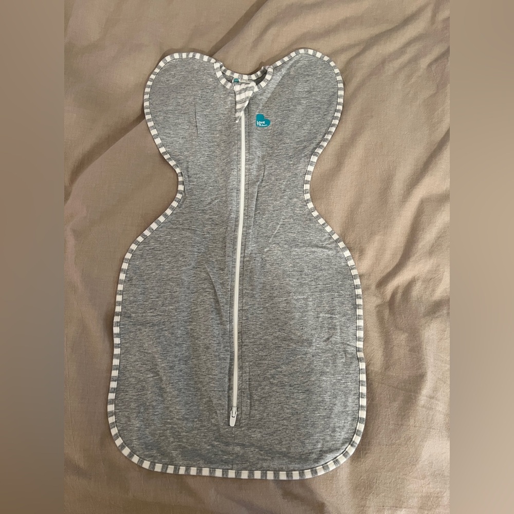 Love to Dream Swaddle Up Gray - size small